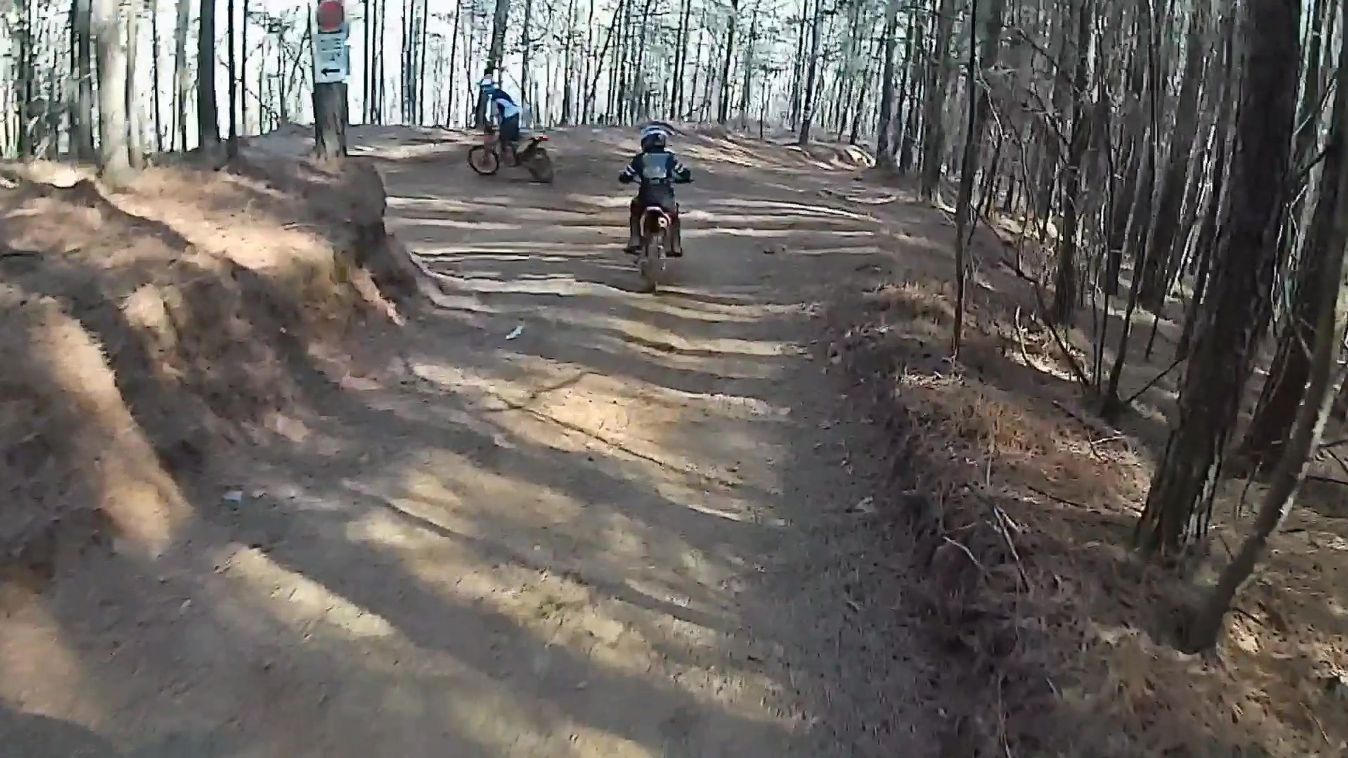 "Oliver's Adventure" solo Enduro Gold